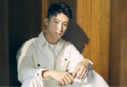 黄景瑜李沁吃瓜爆料,揭秘娱乐圈幕后故事