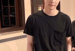 娱乐吃瓜爆料 张艺兴,娱乐圈的“吃瓜”焦点，揭秘他的成长与蜕变